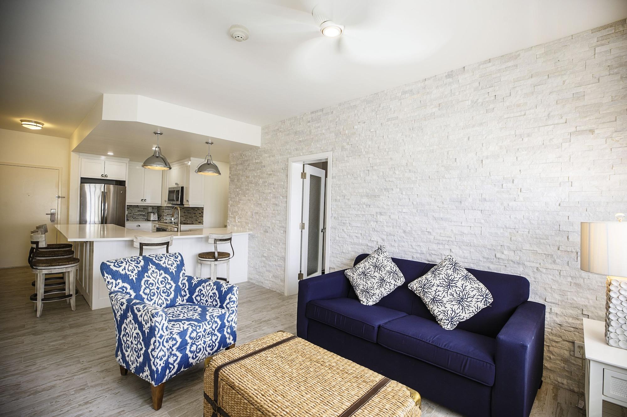 Ports Of Call Resort Grace Bay Exterior photo