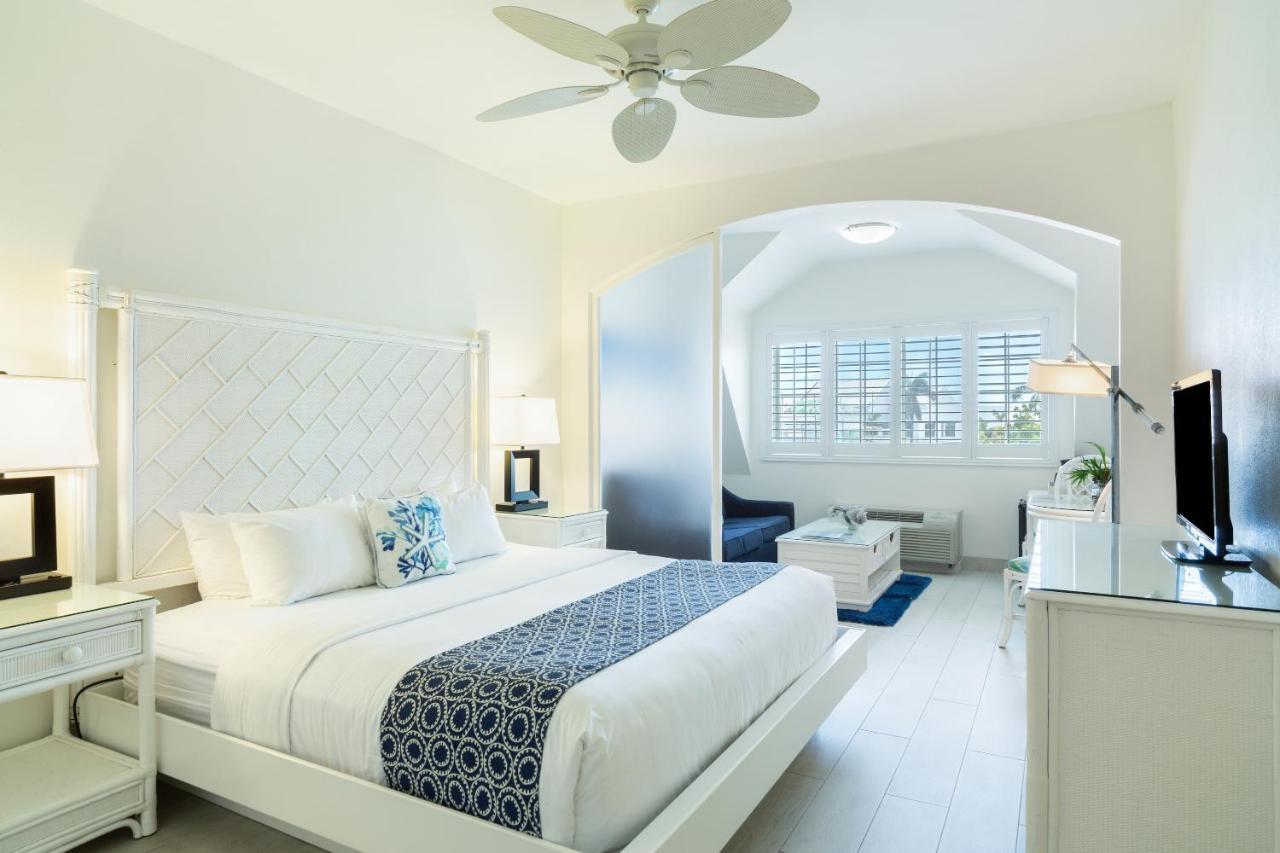 Ports Of Call Resort Grace Bay Exterior photo